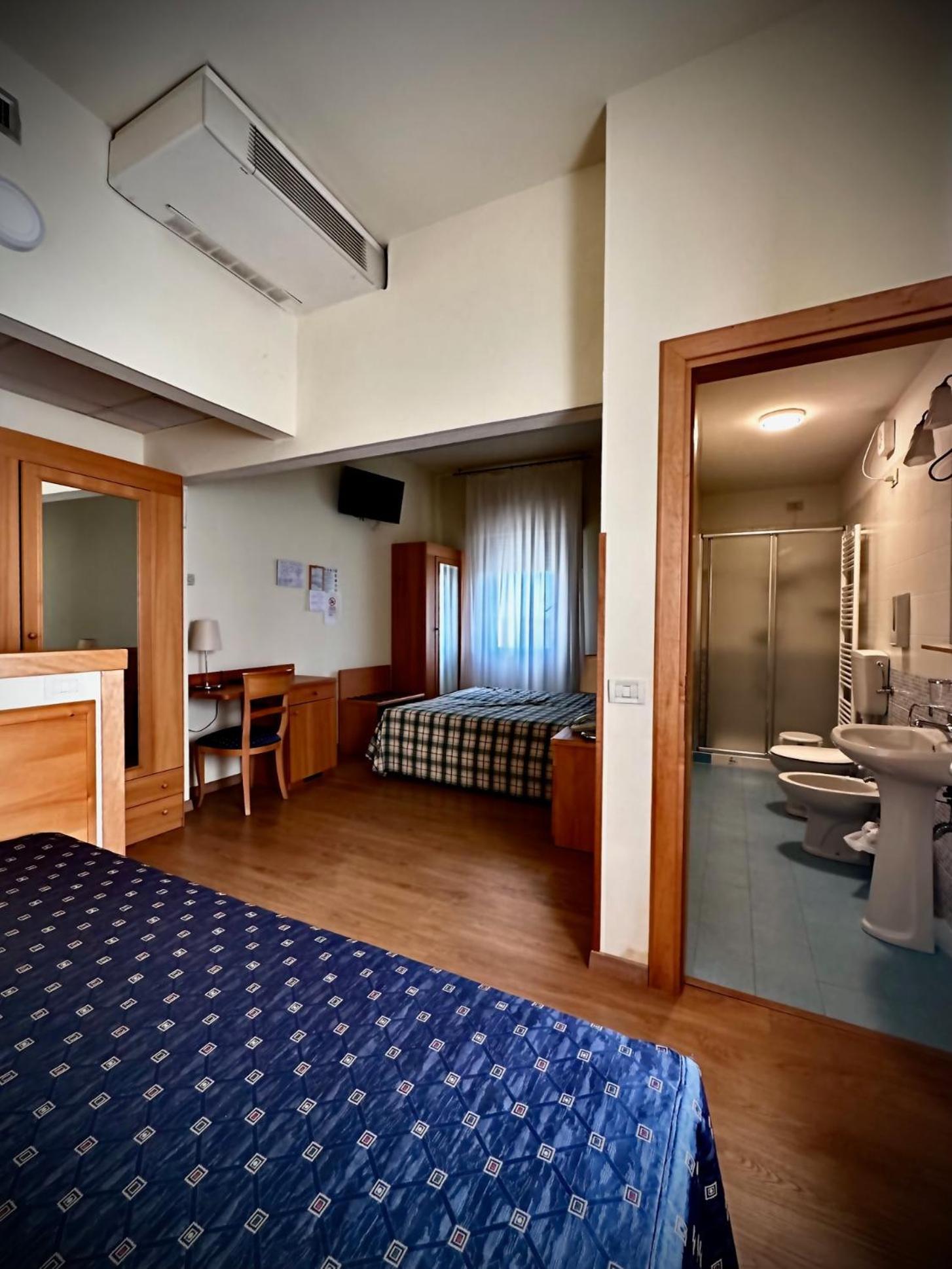 Hotel Ponte Molo Порто-Толле Экстерьер фото