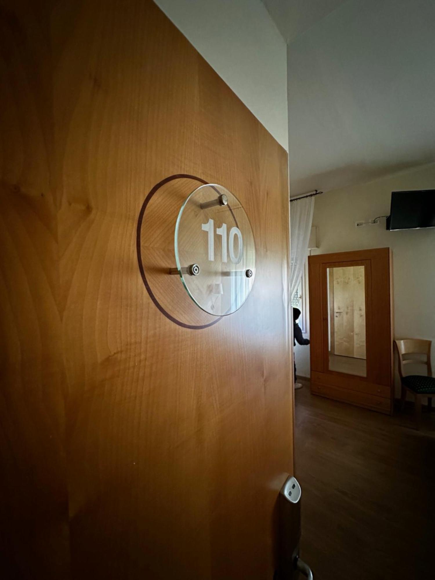Hotel Ponte Molo Порто-Толле Экстерьер фото