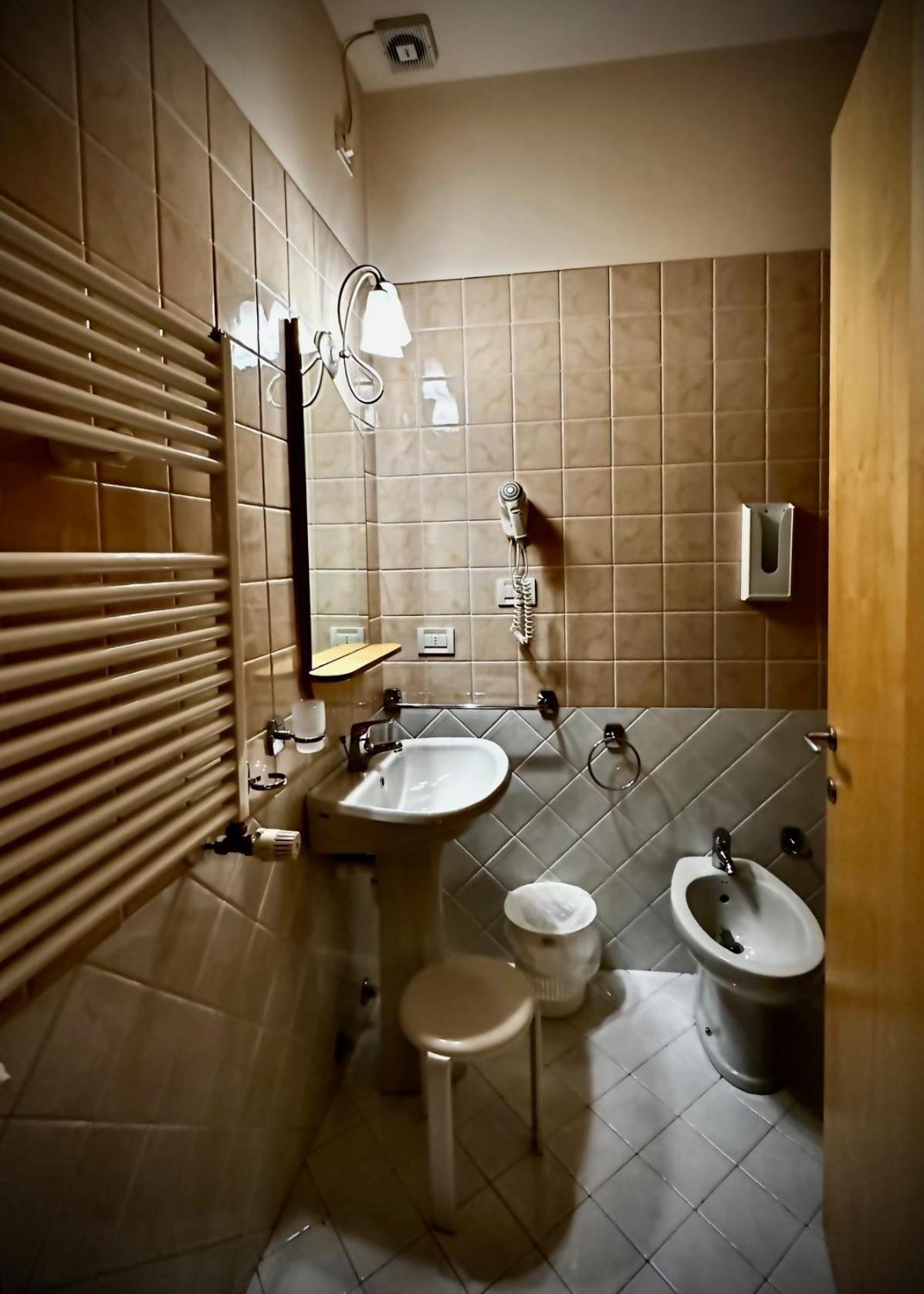 Hotel Ponte Molo Порто-Толле Экстерьер фото