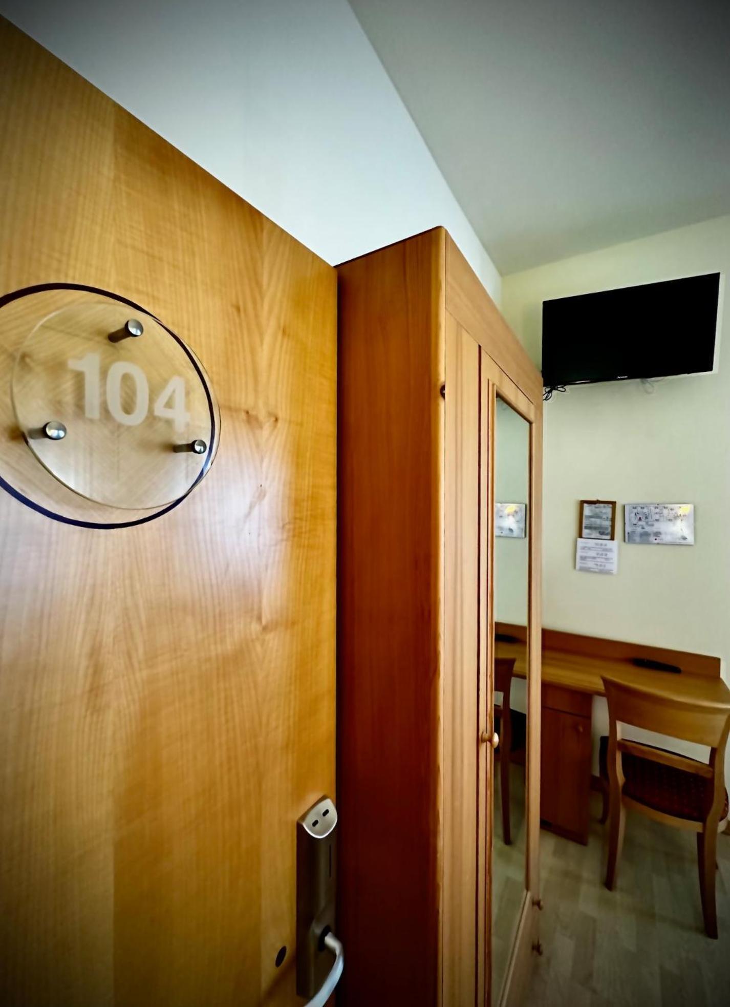 Hotel Ponte Molo Порто-Толле Экстерьер фото